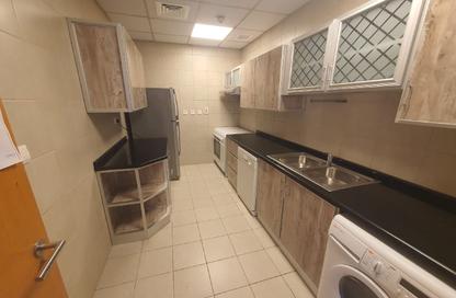 Apartment - 2 - 3 for rent in Zig Zag Towers - West Bay - Doha