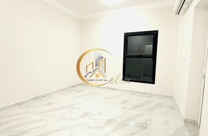 Apartment - 3 Bedrooms - 4 Bathrooms for rent in Anas Street - Fereej Bin Mahmoud North - Fereej Bin Mahmoud - Doha