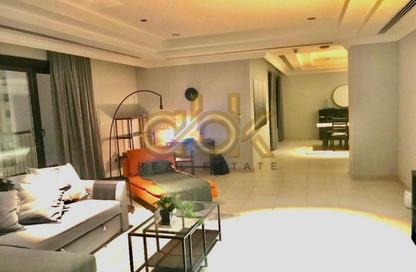 Apartment - 3 Bedrooms - 4 Bathrooms for sale in East Porto Drive - Porto Arabia - The Pearl Island - Doha Apartment - 3 Bedrooms - 4 Bathrooms for sale in East Porto Drive - Porto Arabia - The Pearl Island - Doha