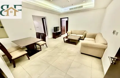 شقة - 2 غرف نوم - 2 حمامات للايجار في ام غوالينا تجارية - ام غويلينا - أم غويلينا - الدوحة