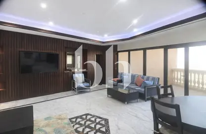 Apartment - 2 Bedrooms - 3 Bathrooms for sale in West Porto Drive - Porto Arabia - The Pearl Island - Doha