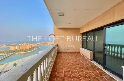 Apartment - 2 Bedrooms - 3 Bathrooms for rent in East Porto Drive - Porto Arabia - The Pearl Island - Doha