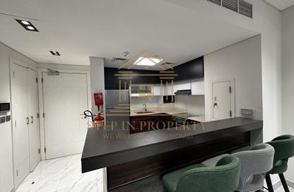 Apartment - 3 Bedrooms - 4 Bathrooms for rent in Boulevard View - Yasmeen City - Lusail