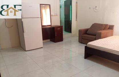 Apartment - Studio - 1 Bathroom for rent in Najma - Doha