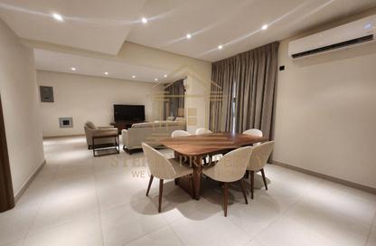 Apartment - 2 Bedrooms - 3 Bathrooms for rent in Umm Ghwailina Comm - Umm Ghuwalina - Umm Ghuwailina - Doha