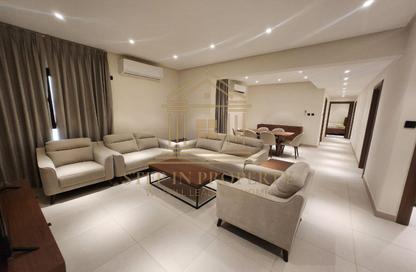Apartment - 2 Bedrooms - 3 Bathrooms for rent in Umm Ghwailina Comm - Umm Ghuwalina - Umm Ghuwailina - Doha