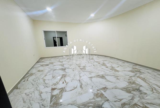 52590379 - Property Image 2