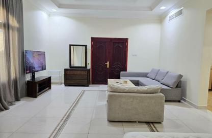 Apartment - Studio - 1 Bathroom for rent in Onaiza - Onaiza - Doha Apartment - Studio - 1 Bathroom for rent in Onaiza - Onaiza - Doha
