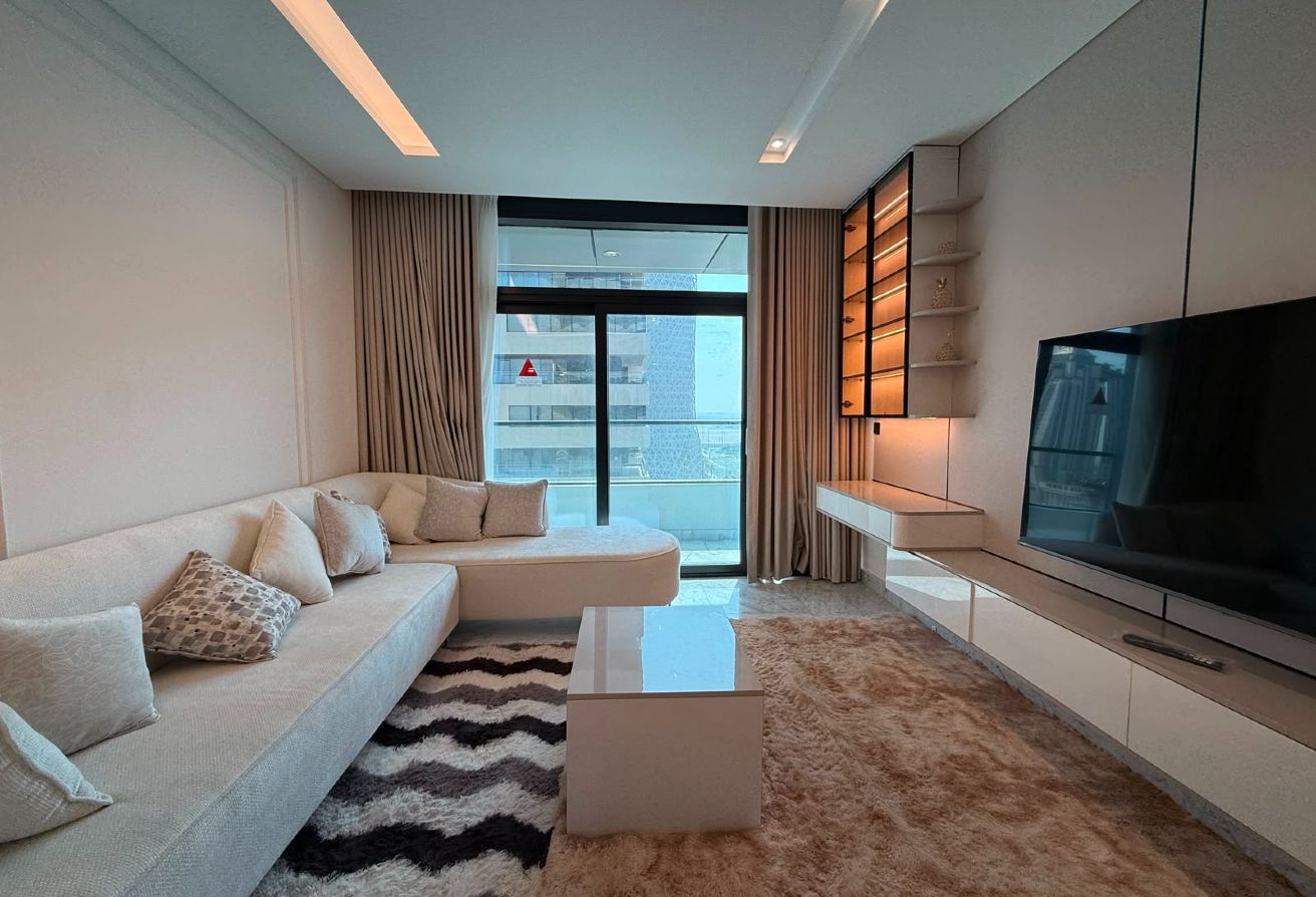 Ultra Luxury 2BR+Maid | Modern Design | marina thumbnail 9