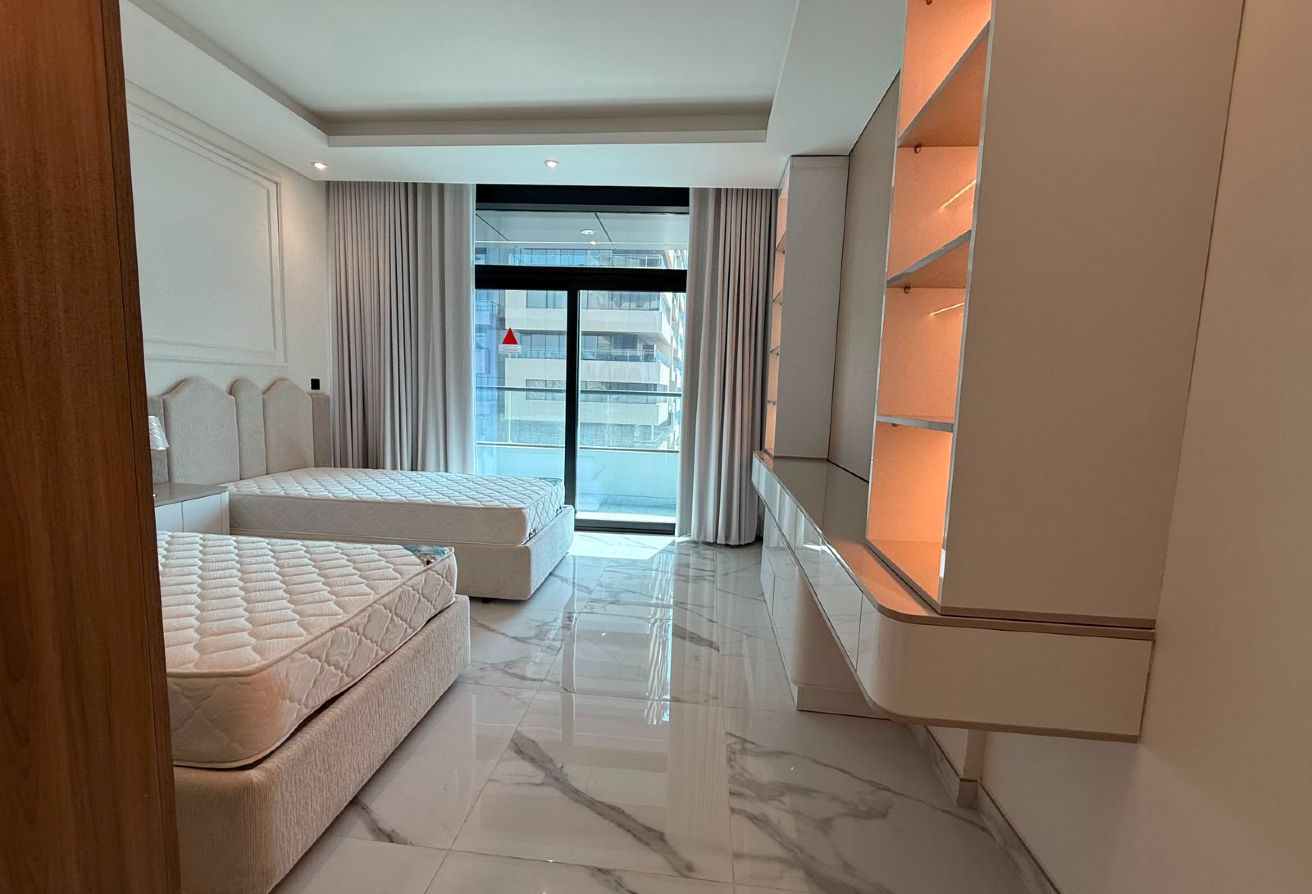 Ultra Luxury 2BR+Maid | Modern Design | marina thumbnail 12
