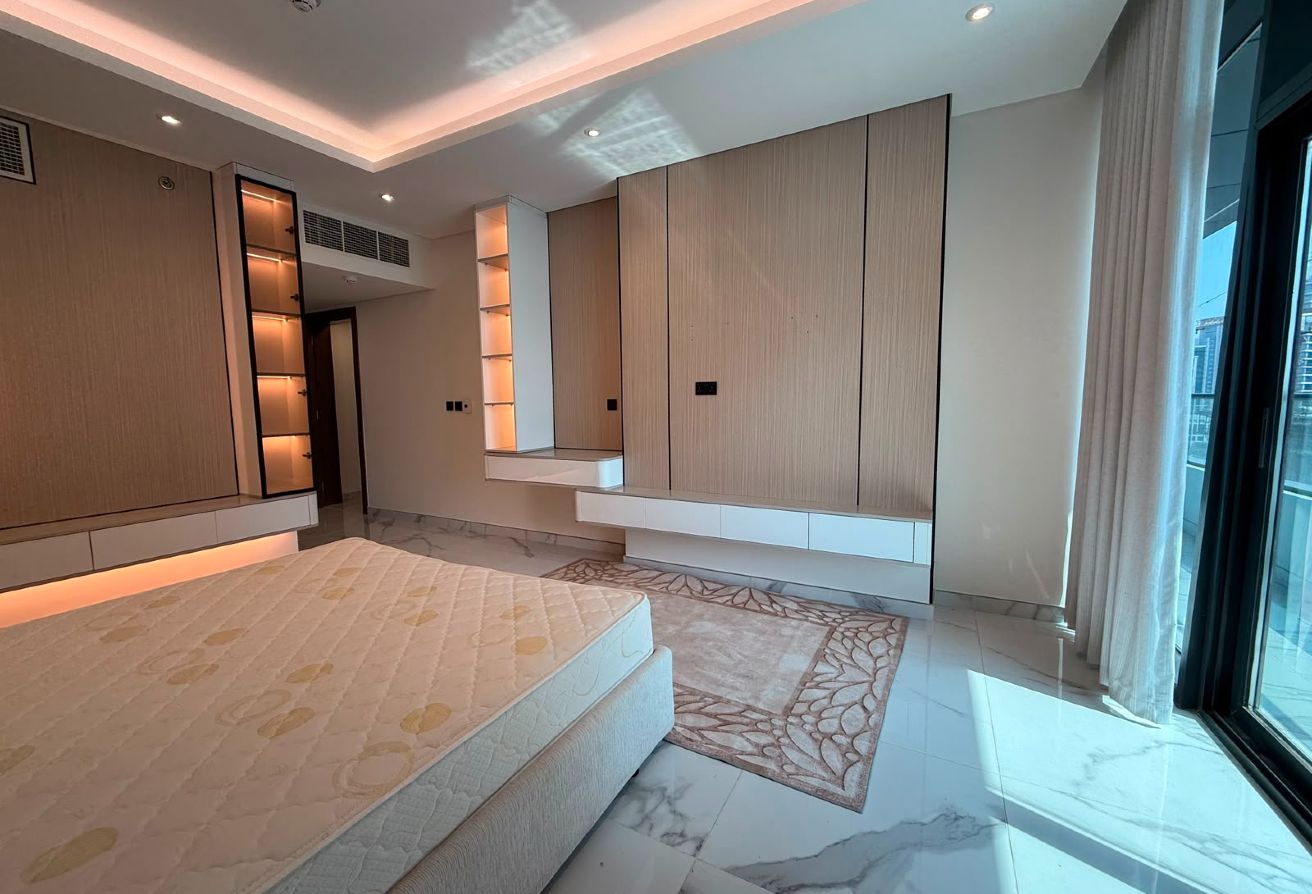 Ultra Luxury 2BR+Maid | Modern Design | marina thumbnail 19