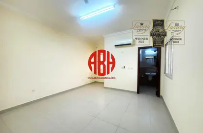 مجمع سكني - 6 غرف نوم - 6 حمامات للايجار في الوكير - الوكير - الوكرة