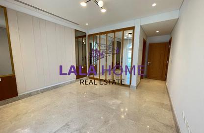 Penthouse - 3 Bedrooms - 5 Bathrooms for rent in Floresta Gardens - Floresta Gardens - The Pearl Island - Doha Penthouse - 3 Bedrooms - 5 Bathrooms for rent in Floresta Gardens - Floresta Gardens - The Pearl Island - Doha