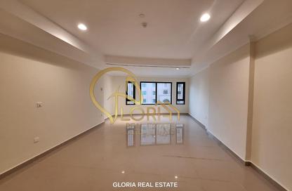 Apartment - 1 Bedroom - 2 Bathrooms for rent in East Porto Drive - Porto Arabia - The Pearl Island - Doha