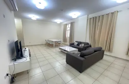 Apartment - 2 Bedrooms - 2 Bathrooms for rent in Najma Apartments - D-Ring - Doha