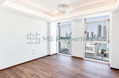 Apartment - 2 Bedrooms - 3 Bathrooms for rent in Crystal Residence - Gewan Island - The Pearl Island - Doha