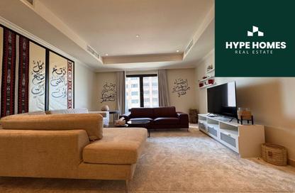 Apartment - 1 Bedroom - 2 Bathrooms for rent in West Porto Drive - Porto Arabia - The Pearl Island - Doha