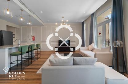 Apartment - 2 Bedrooms - 4 Bathrooms for rent in Floresta Gardens - Floresta Gardens - The Pearl Island - Doha
