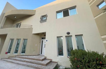 مجمع سكني - 3 غرف نوم - 4 حمامات للايجار في شارع الدانة - مريخ - المريخ - الدوحة