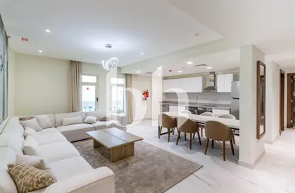 Apartment - 2 Bedrooms - 2 Bathrooms for rent in Giardino Gardens - Giardino Villas - The Pearl Island - Doha