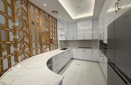 Apartment - 2 Bedrooms - 4 Bathrooms for rent in Floresta Gardens - Floresta Gardens - The Pearl Island - Doha