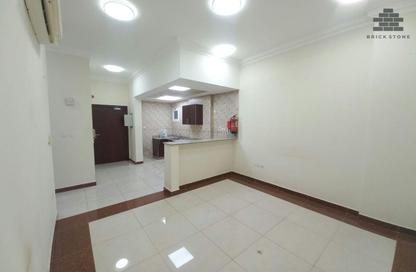 Apartment - 2 - 2 for rent in Al Mansoura - Al Mansoura - Doha
