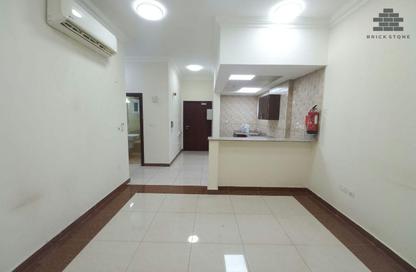 Apartment - 2 - 2 for rent in Al Mansoura - Al Mansoura - Doha