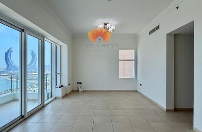 Apartment - 3 Bedrooms - 3 Bathrooms for rent in Marina Tower 02 - Marina District - Lusail