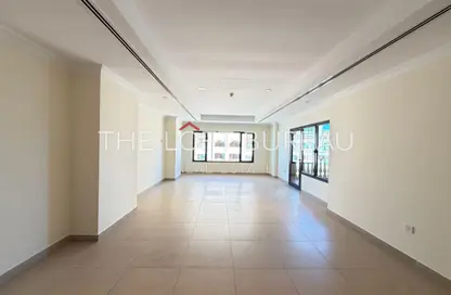 Apartment - 1 Bedroom - 2 Bathrooms for rent in East Porto Drive - Porto Arabia - The Pearl Island - Doha