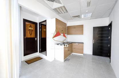 Office Space - Studio - 5 Bathrooms for rent in West Bay Tower - West Bay - West Bay - Doha