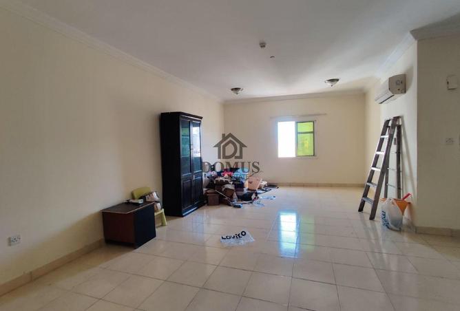 53810093 - Property Main Image