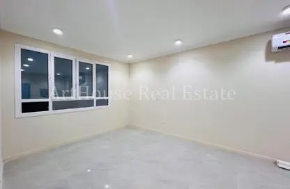 Apartment - 1 Bedroom - 2 Bathrooms for rent in Fereej Kulaib - Doha