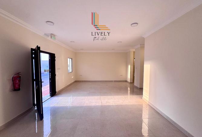 2OWrtFcVQO0 - Property Image 3