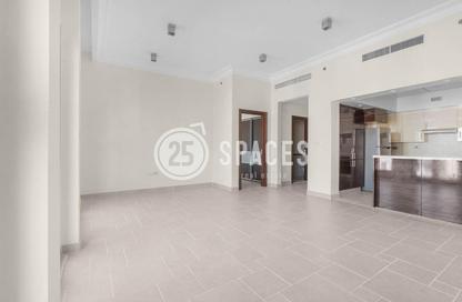 Apartment - 1 Bedroom - 2 Bathrooms for rent in Teatro - Qanat Quartier - The Pearl Island - Doha
