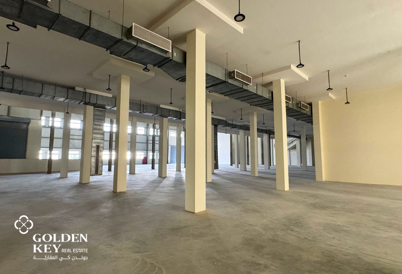 Spacious General Warehouse/Showroom| Logistic Area