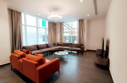 Apartment - 2 - 3 for rent in Ramada Commercial Building - Al Rawabi Street - Al Muntazah - Doha