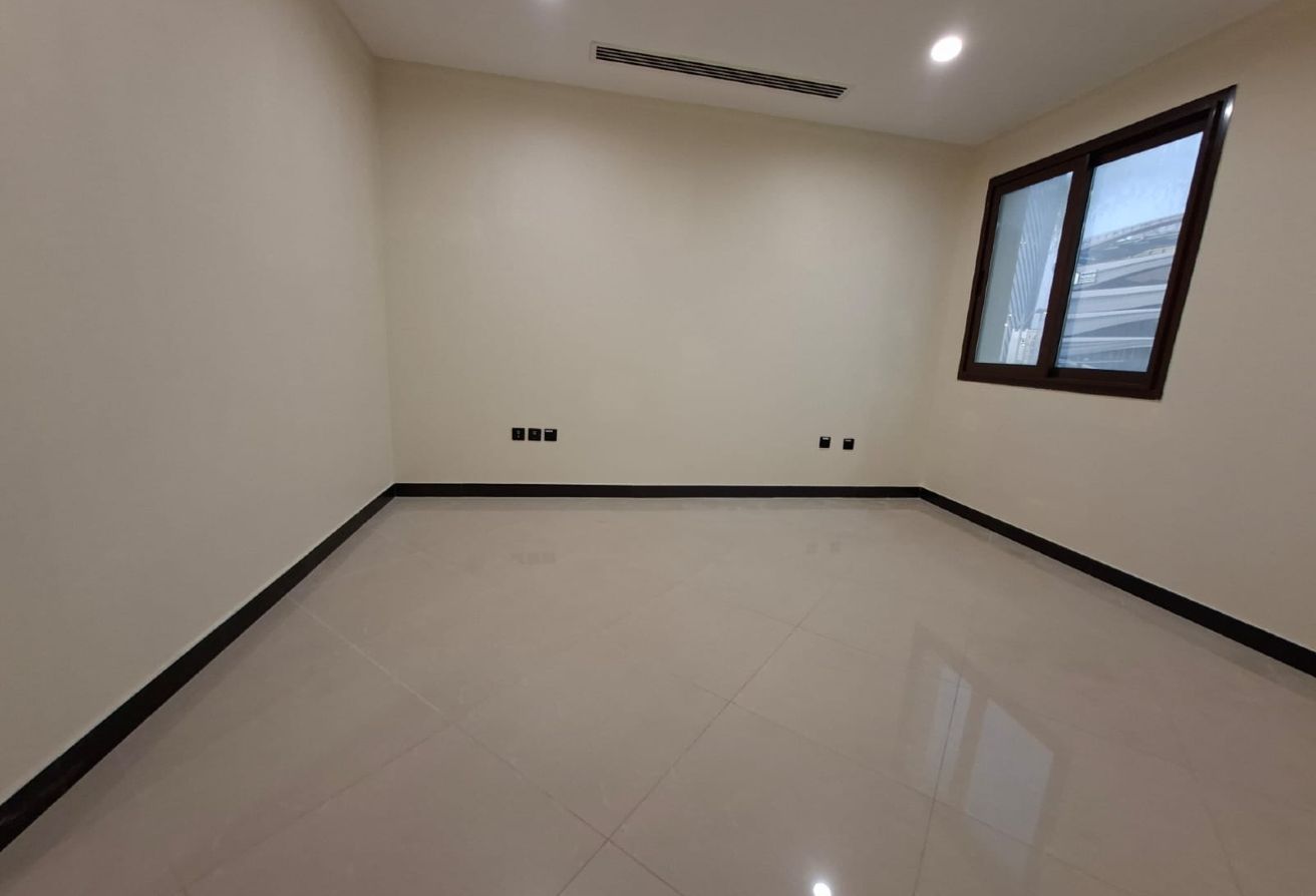 2 BHK Semi Furnished | Al Erkyah | QAR 6,500 thumbnail 7