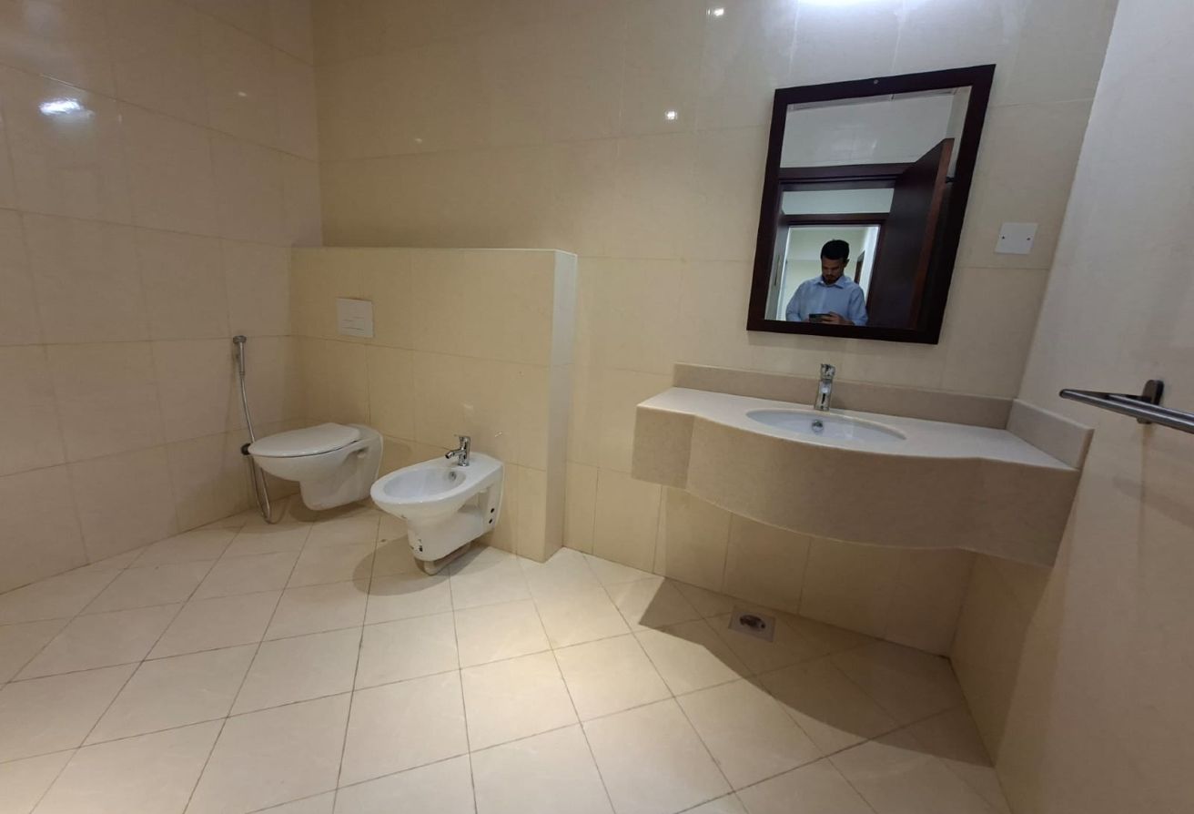 2 BHK Semi Furnished | Al Erkyah | QAR 6,500 thumbnail 9