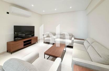 Apartment - 2 Bedrooms - 2 Bathrooms for rent in Umm Ghwailina Comm - Umm Ghuwalina - Umm Ghuwailina - Doha