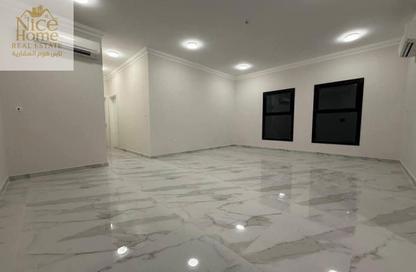 Apartment - 3 Bedrooms - 4 Bathrooms for rent in Al Sadd Road - Al Sadd - Doha