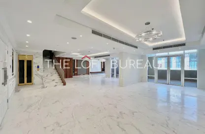 Apartment - 4 Bedrooms - 5 Bathrooms for sale in West Porto Drive - Porto Arabia - The Pearl Island - Doha