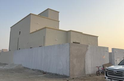 Villa - 4 - 6 for sale in Al Ruwais - Al Shamal