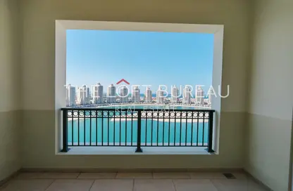 Apartment - 3 Bedrooms - 4 Bathrooms for rent in Viva West - Viva Bahriyah - The Pearl Island - Doha