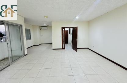 Apartment - 3 Bedrooms - 3 Bathrooms for rent in Al Mansoura - Al Mansoura - Doha