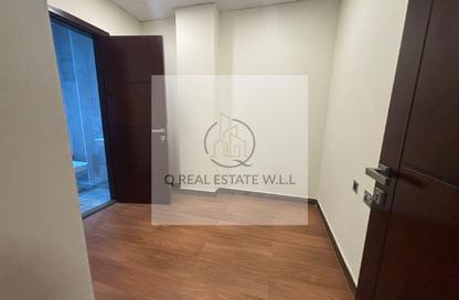 Apartment - 3 Bedrooms - 4 Bathrooms for rent in Floresta Gardens - Floresta Gardens - The Pearl Island - Doha