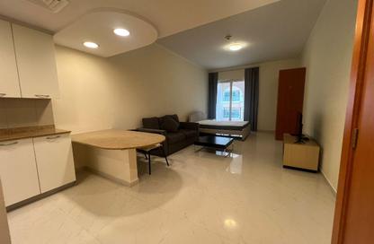 Apartment - Studio - 1 Bathroom for rent in Viva West - Viva Bahriyah - The Pearl Island - Doha