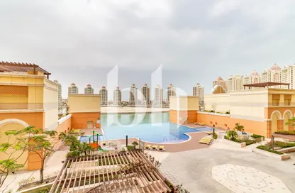 Apartment - 1 Bedroom - 2 Bathrooms for sale in Viva West - Viva Bahriyah - The Pearl Island - Doha