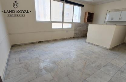 Apartment - 1 Bedroom - 1 Bathroom for rent in Umm Ghuwalina - Umm Ghuwailina - Doha