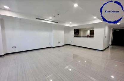 Apartment - 2 Bedrooms - 2 Bathrooms for rent in West Porto Drive - Porto Arabia - The Pearl Island - Doha
