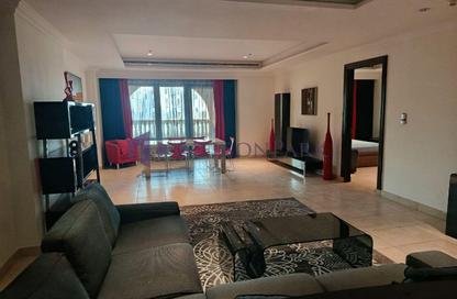 Apartment - 1 Bedroom - 2 Bathrooms for rent in East Porto Drive - Porto Arabia - The Pearl Island - Doha